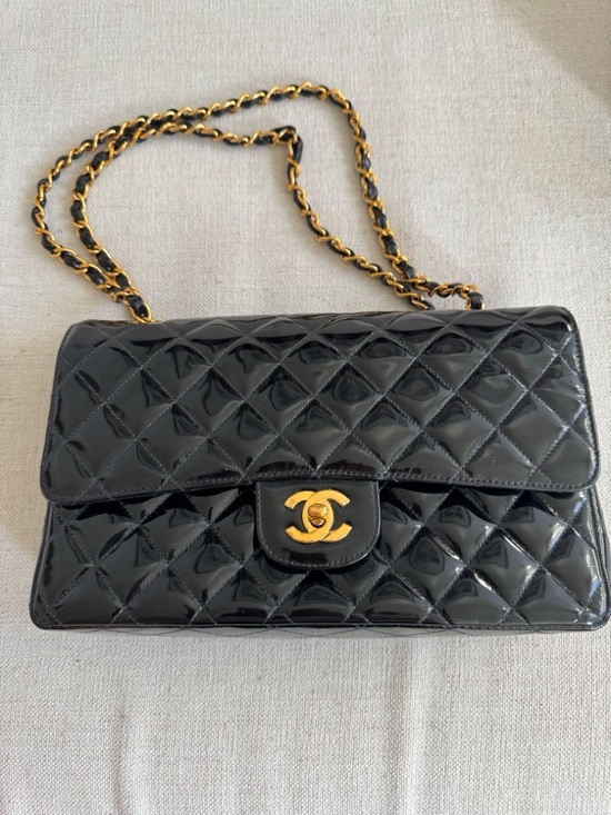 CHANEL Handbags - CHANEL Vintage Classic Doubr Bag w/ Flap and 24k Gold Hardware 2003